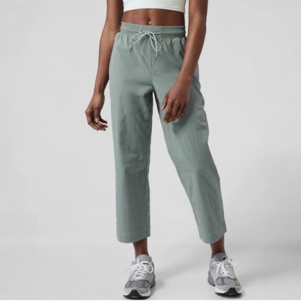 Athleta Trekkie Straight Crop Pants Size 12T‎ Tall Sage Green Athleisure NWT